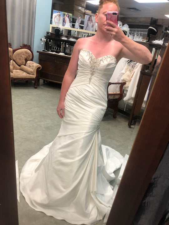 Alfred Angelo 2404