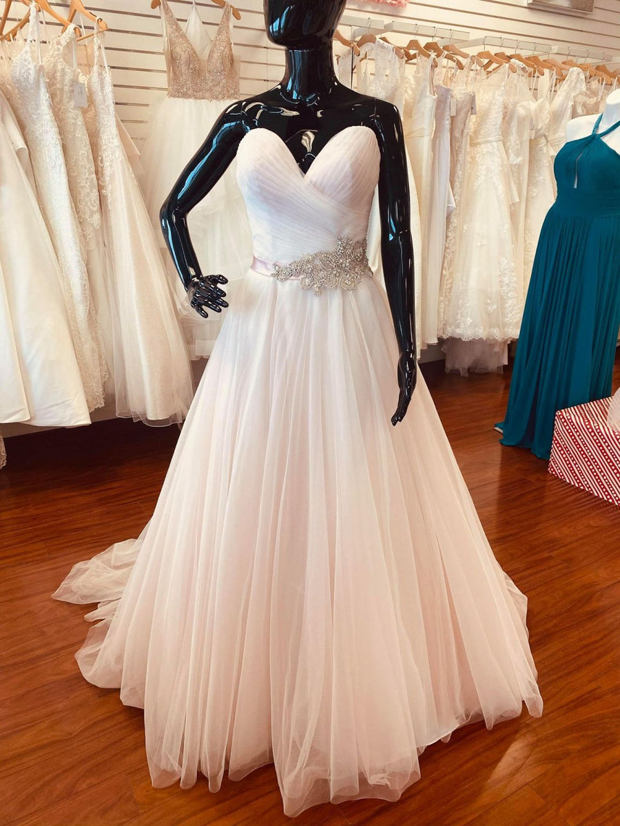 Allure Bridals 2904