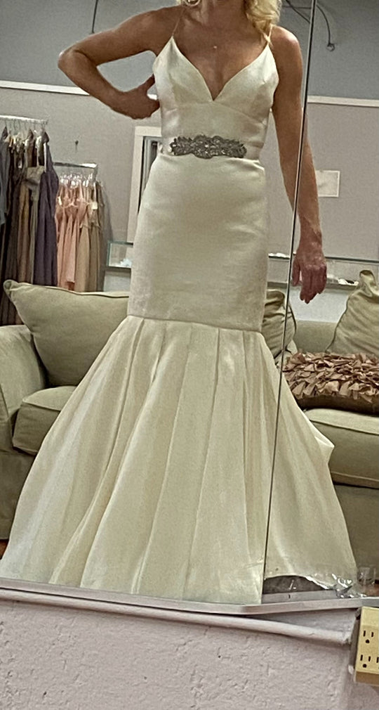 Alvina Valenta 9406