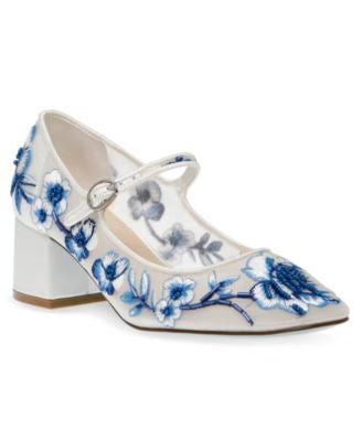 Betsey Johnson Ezra Mary Jane size 6.5