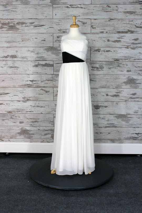 D'Amour Bridal B052