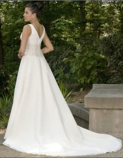 Emerald Bridal 9108