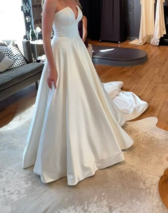 Eva Lendel Helly