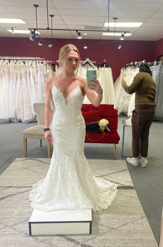 Jacquelin Exclusive 19091