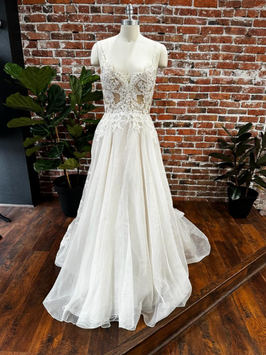 Lazaro Vanessa
