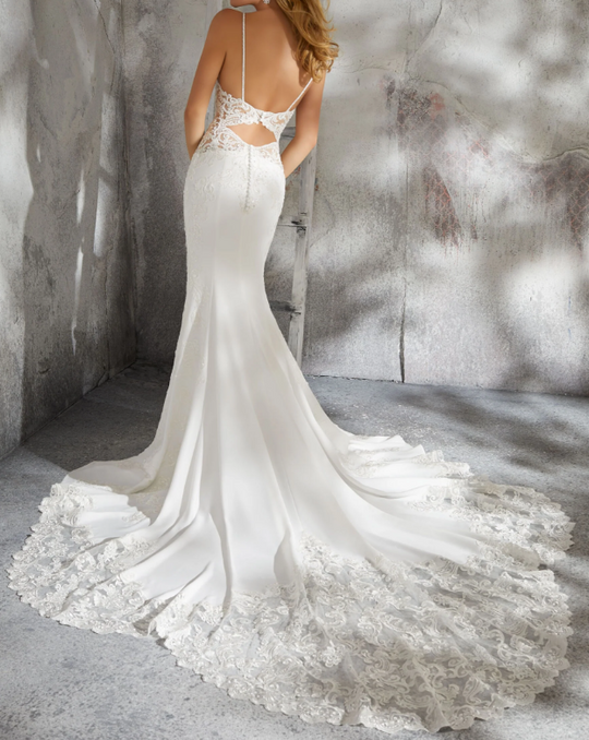 Madeline Gardner Lizzie (8283)