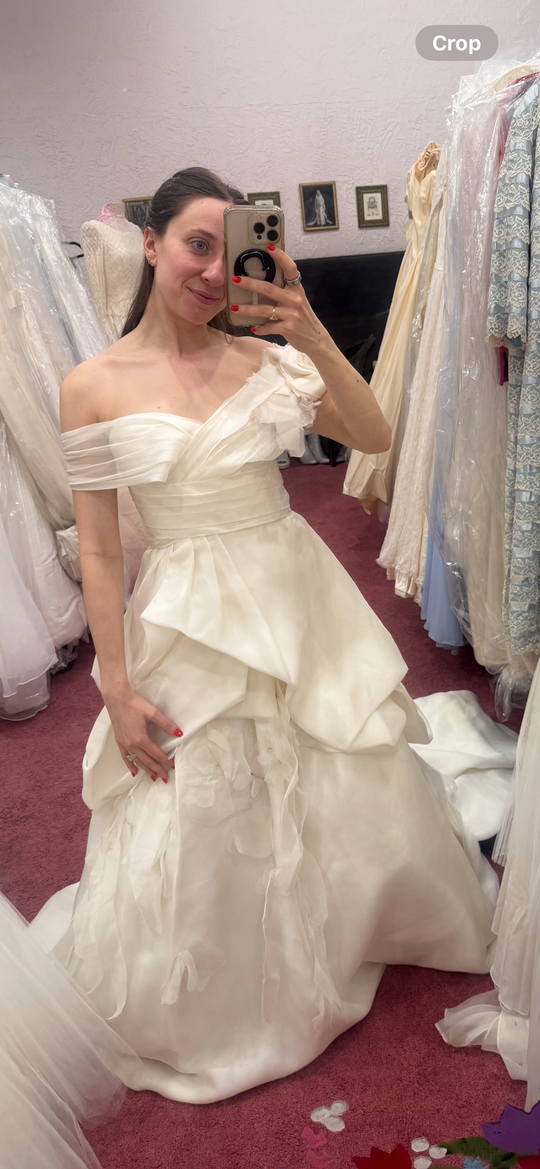 Monique Lhuillier Bailey