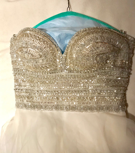 Naeem Khan Tulum
