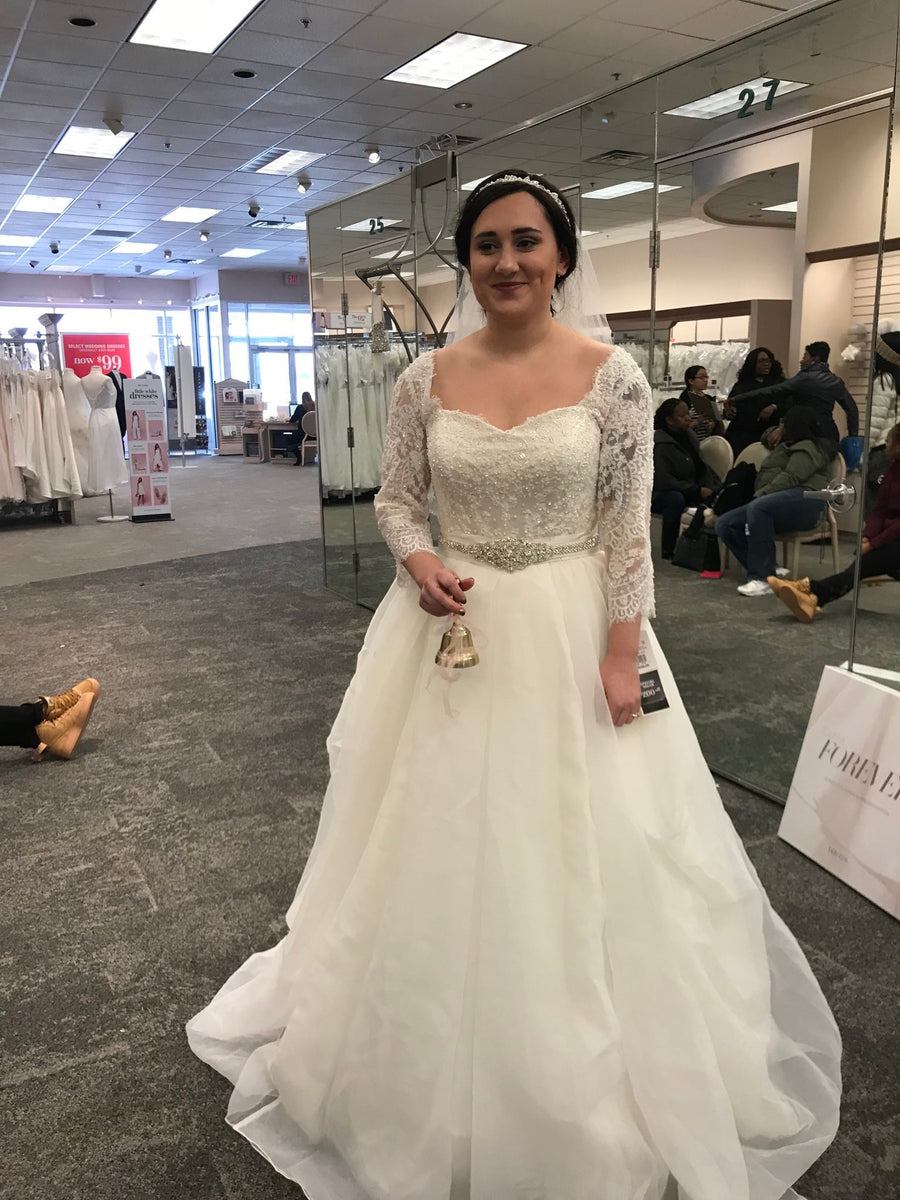 Oleg Cassini Organza 3/4 Sleeved CWG731