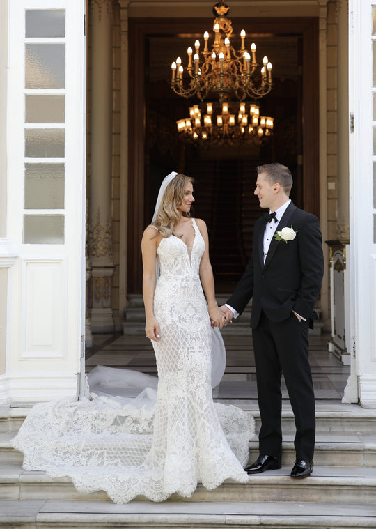 Pallas Couture Carvel