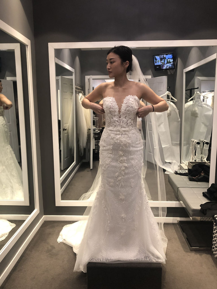 Pronovias Aethra – Nearly Newlywed