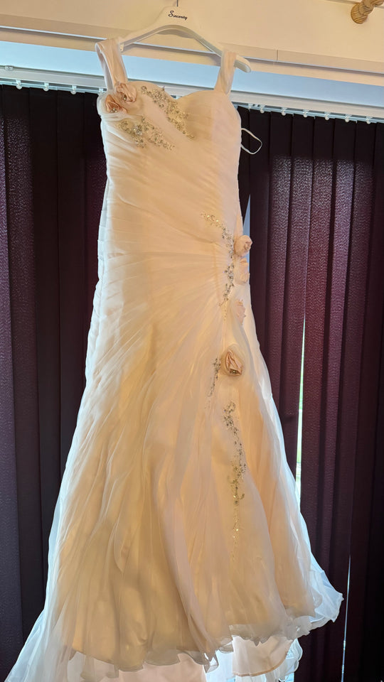 Sophia Tolli Y21248