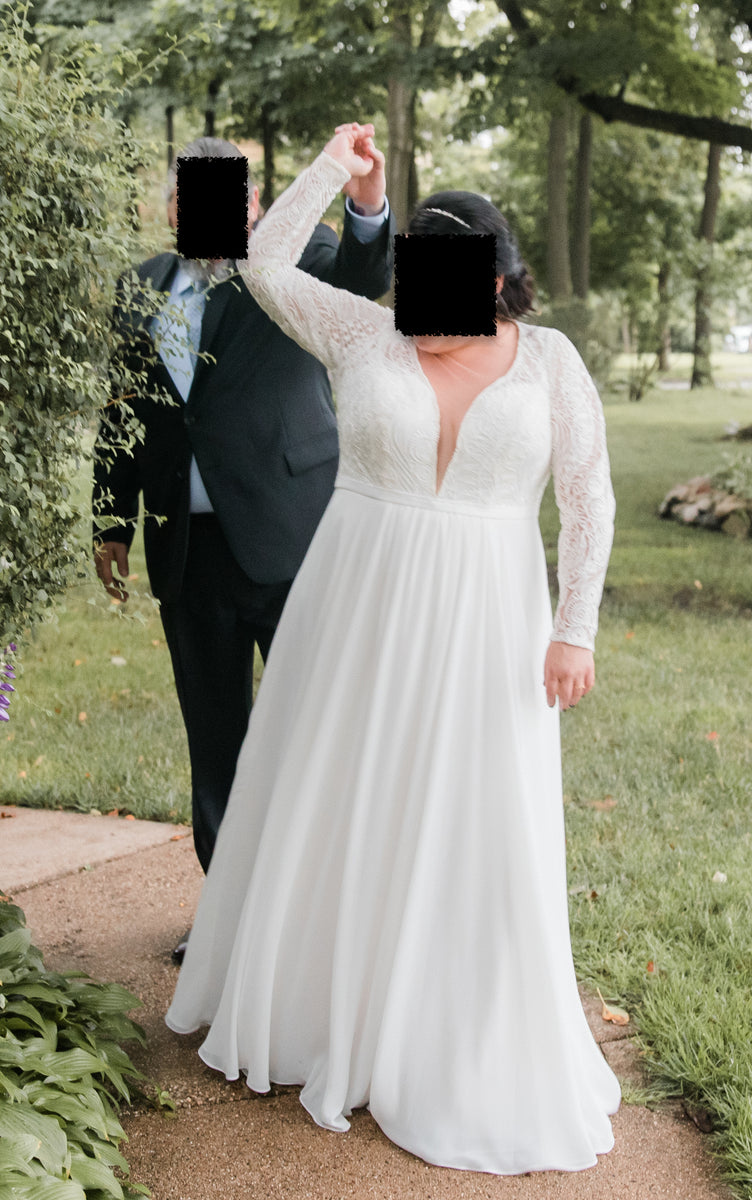 Studio Levana Margo – Nearly Newlywed