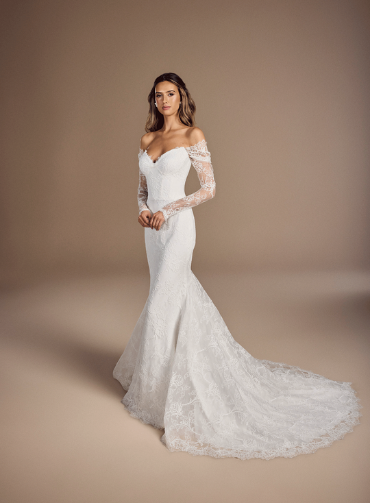 Suzanne Neville Stravinsky with Sleeves