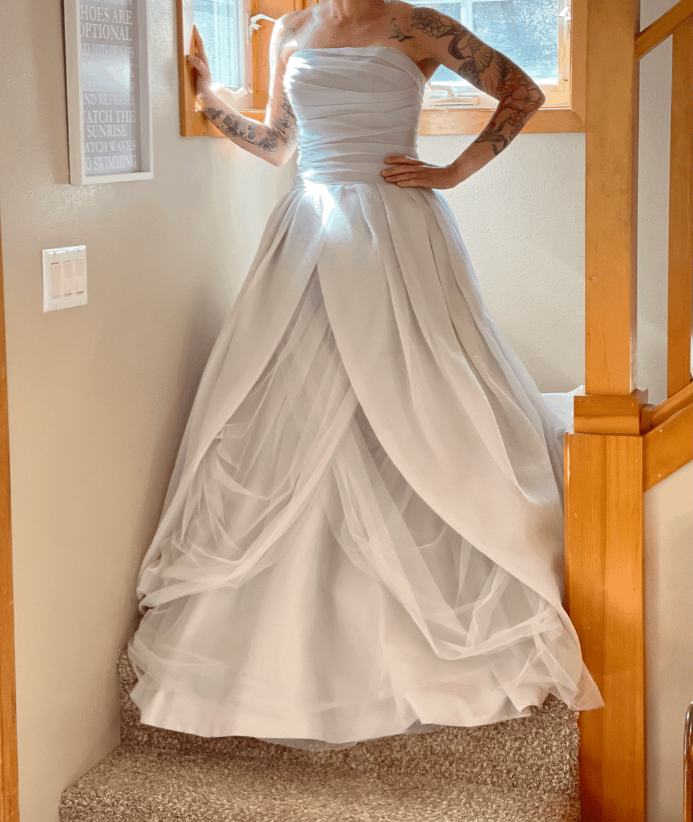 Vera Wang White VW351178