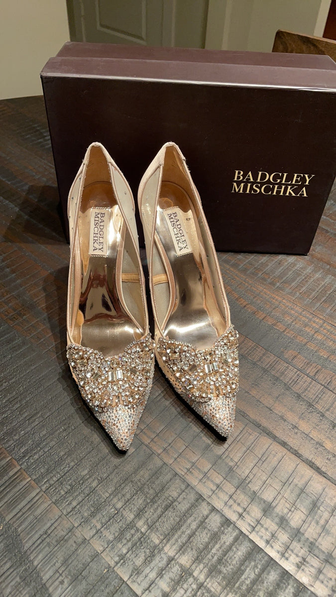 Badgley Mischka Quintana Crystal Embellished Pump