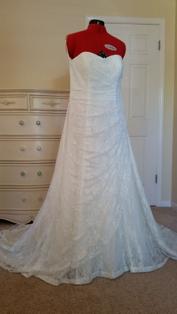 David s Bridal WG3805 Nearly Newlywed