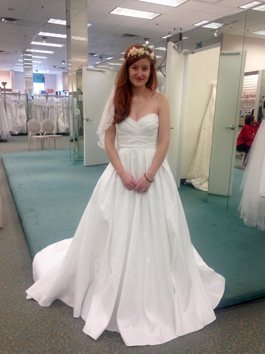 David's Bridal WG3707 – Nearly Newlywed