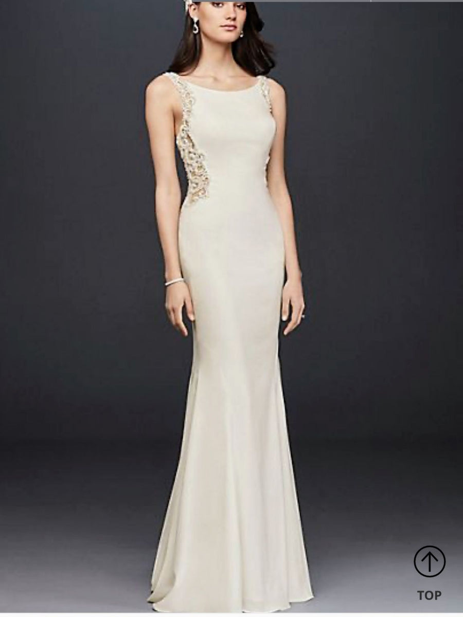 David's bridal hot sale plunging neckline