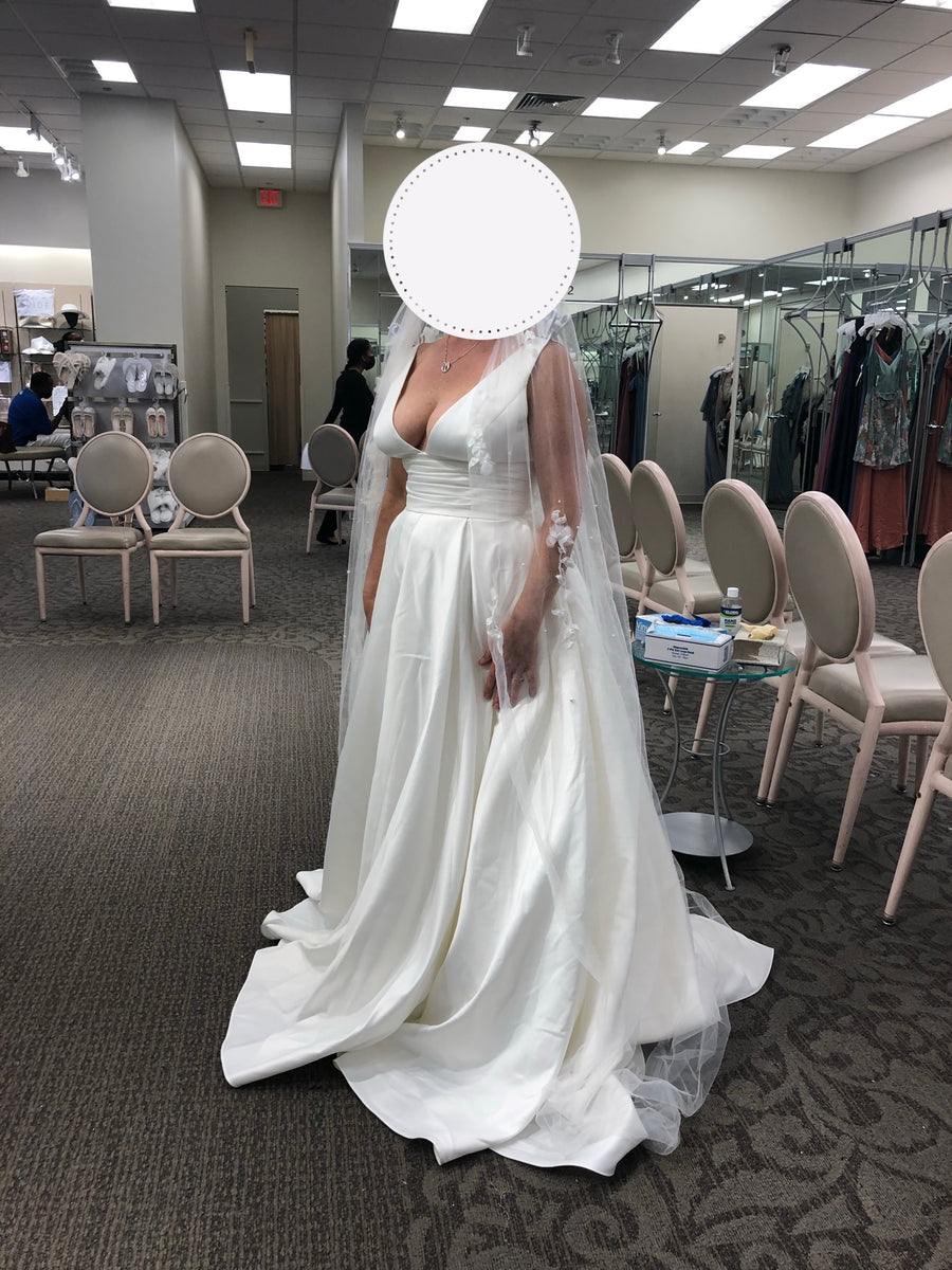 David's bridal clearance v3848