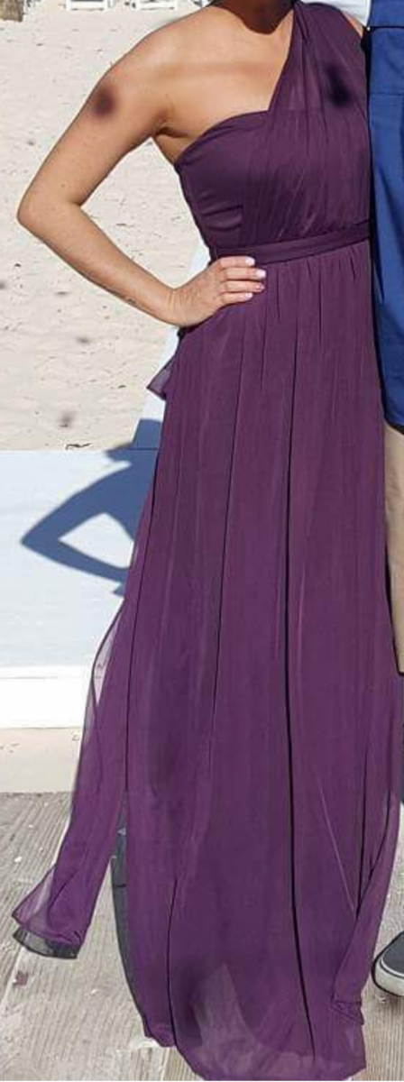 David s Bridal Versa F15782 PLUM throwaway Nearly