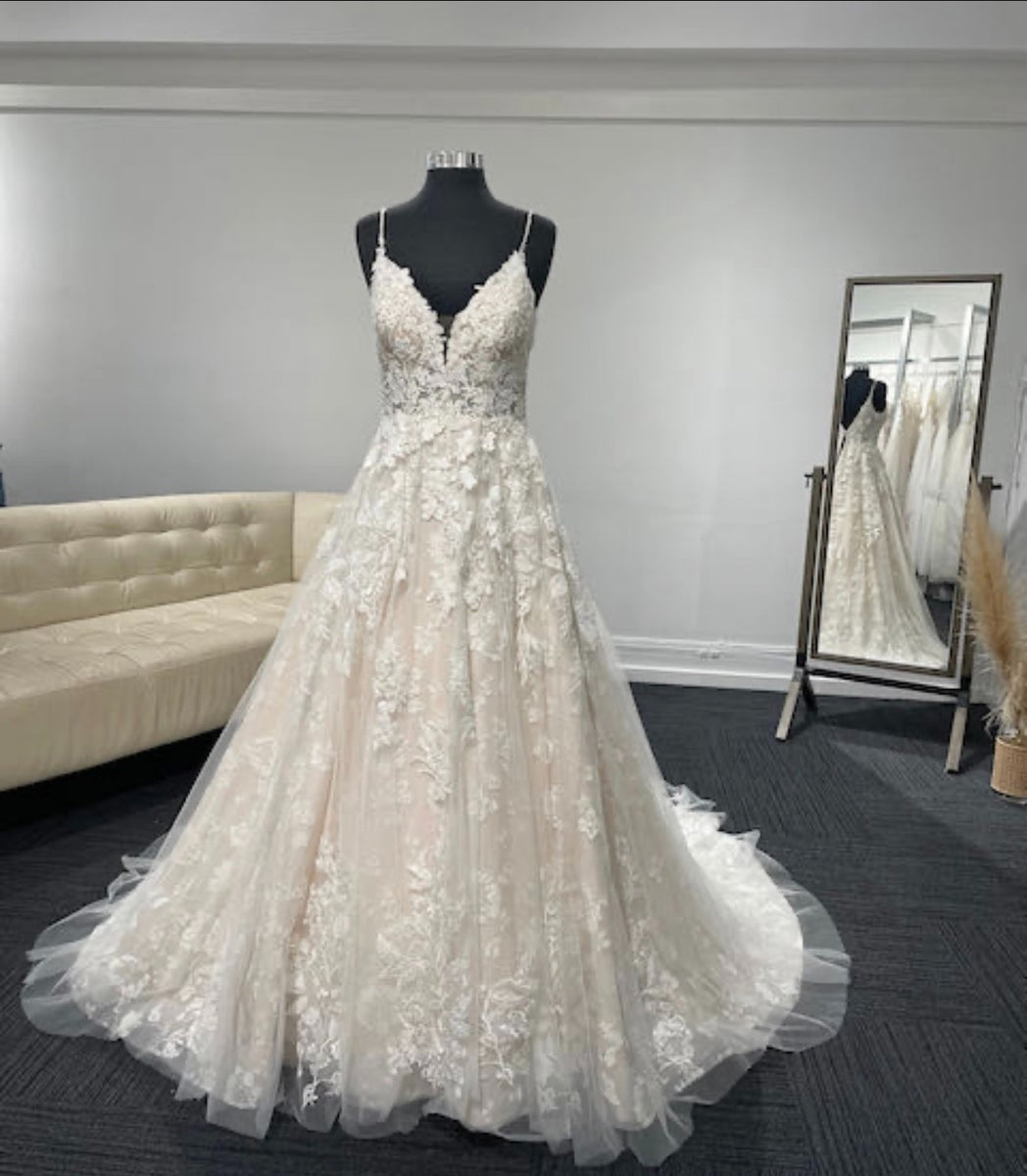 大型　ディオーン　エデュレ Essense of Australia D3157 – Nearly Newlywed