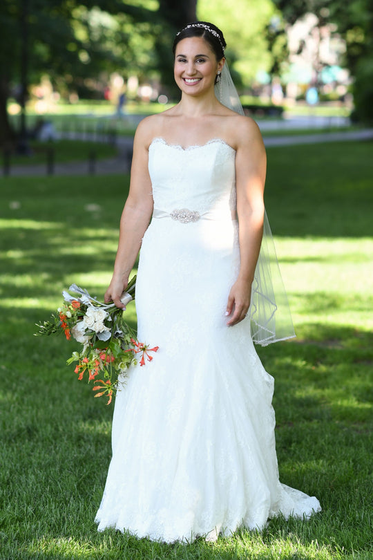 Lusan Mandongus London