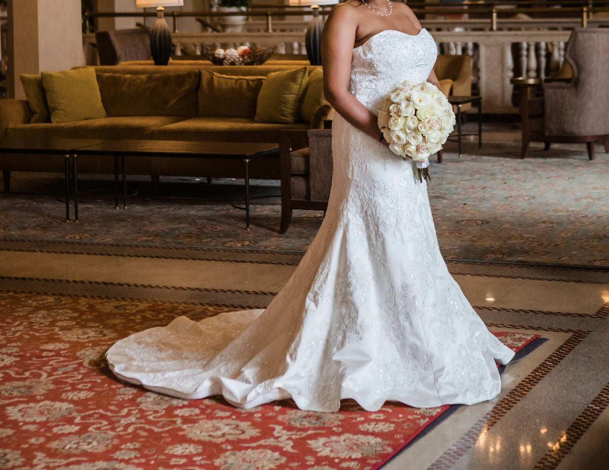 Oleg cassini ivory wedding dress sale