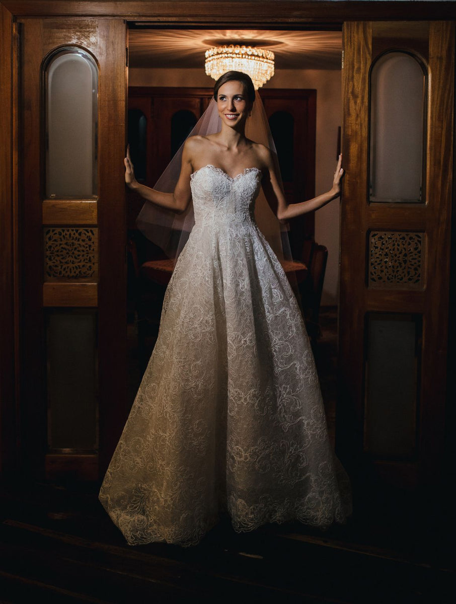 Oscar de la Renta Dee/66N54G – Nearly Newlywed