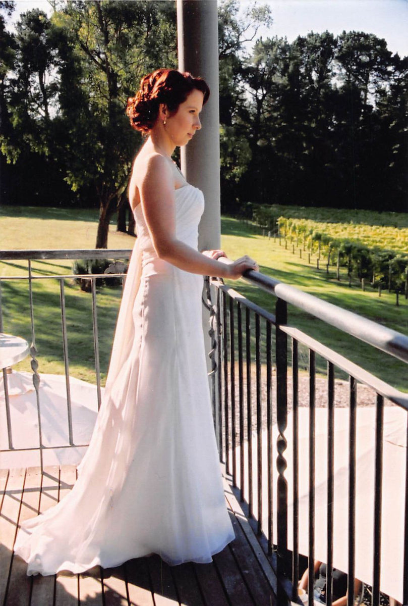 Mariana Hardwick Wedding Dresses