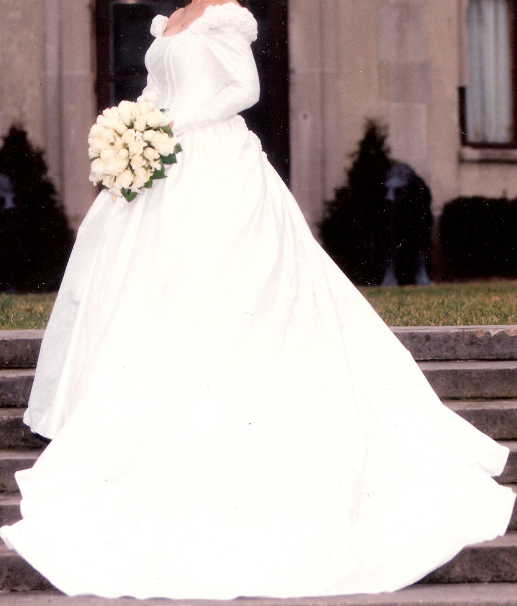 Other Couture Beverly Summers Schubert PreOwnedWeddingDresses