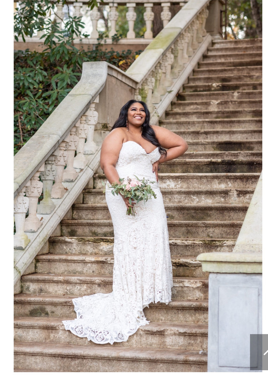 Venus plus sale size wedding dresses