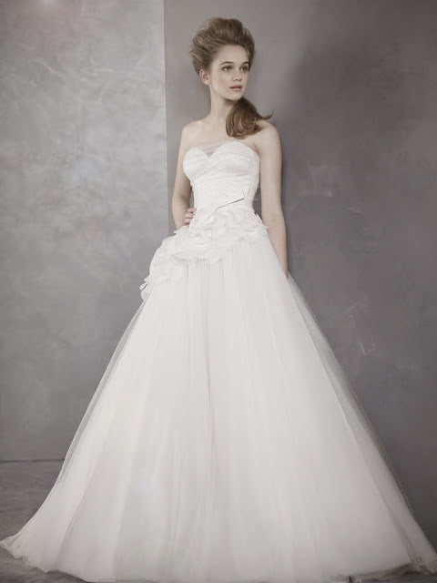 Vera Wang Strapless Wedding Gown with Satin Corset Bodice – Nearly Newlywed