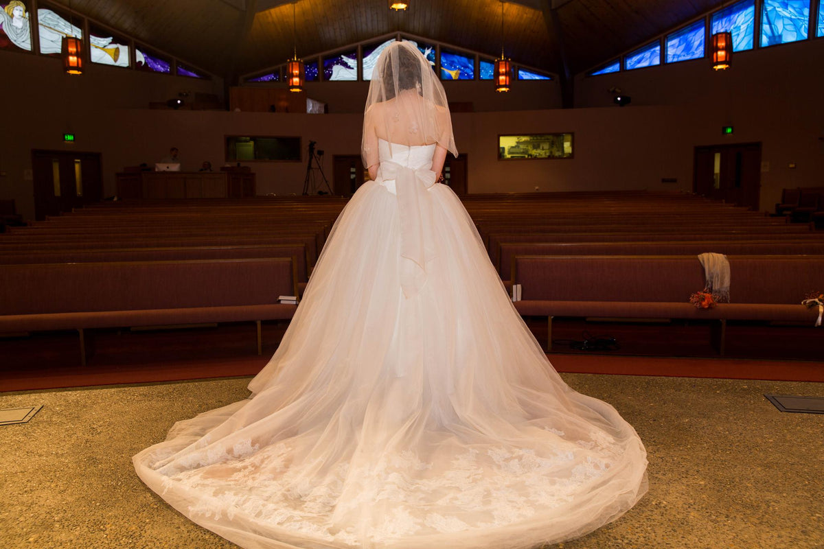 Vera Wang White VW351135 – Nearly Newlywed