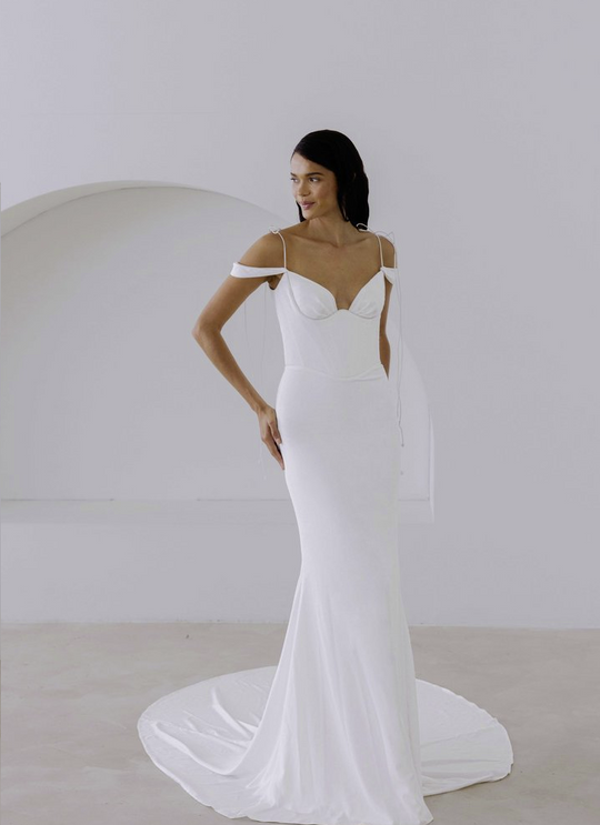 Alena Leena Bridal Agapanthus