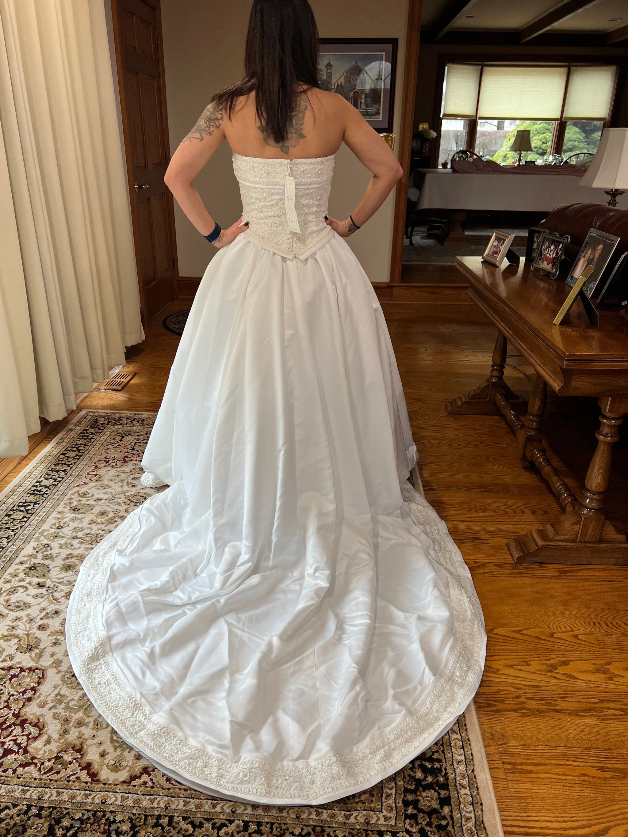 Alfred Angelo Vintage Strapless A-Line 1104 – Nearly Newlywed