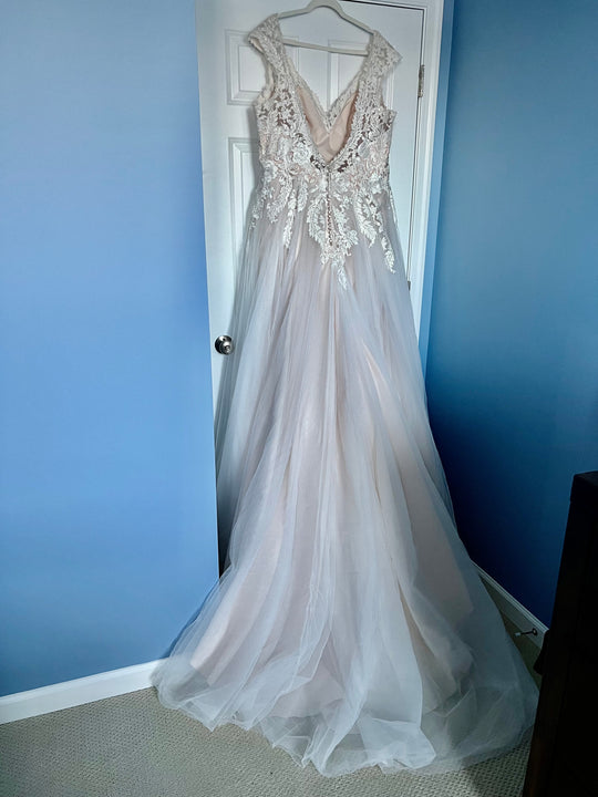 Allure Bridals 3196