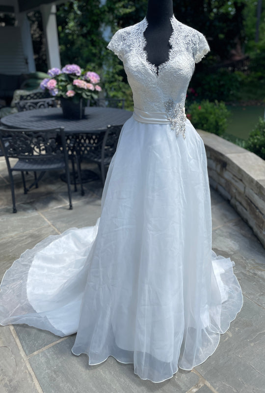 Allure Bridals 2611