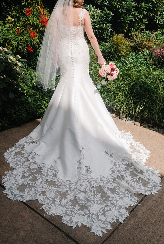 Allure Bridals A1110