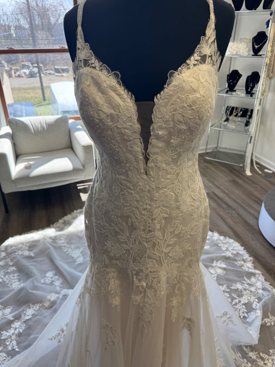 Allure Bridals 3552