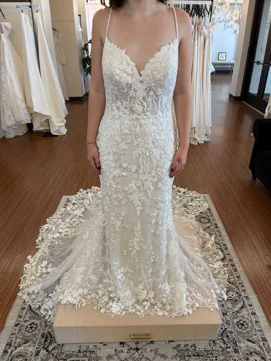 Allure Bridals 9765
