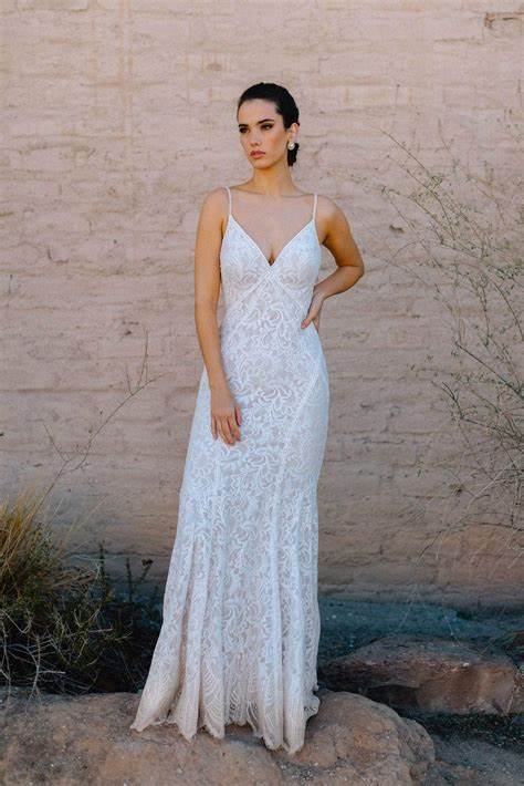 Allure Bridals August F234 – Nearly Newlywed