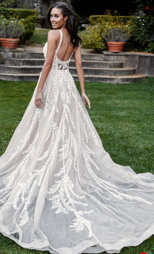 Allure Couture 0139701 dress, veil & headpiece