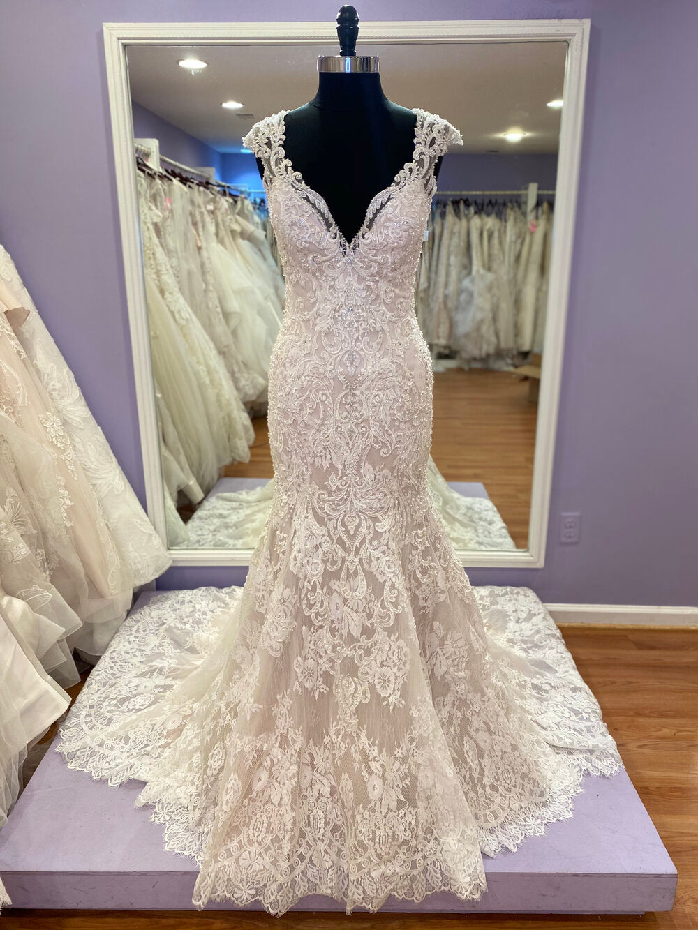 Allure Couture C490 Allure Couture C490