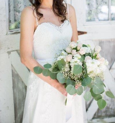 Alvina Valenta Ti Adora / 7500 – Nearly Newlywed