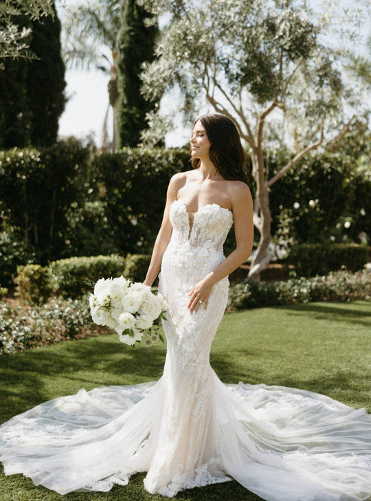 Badgley Mischka Flynn