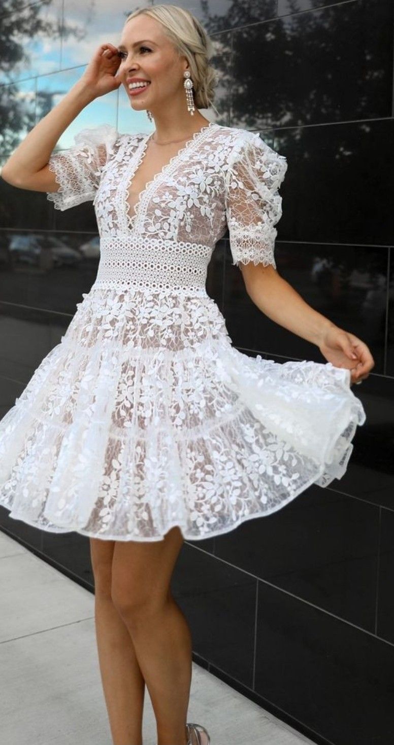 knee length dresses for ladies Elegant Non-traditional Sexy Floral A-Line Boho Lace Maxi Wedding Dress  with Backless and Appliques main image 0