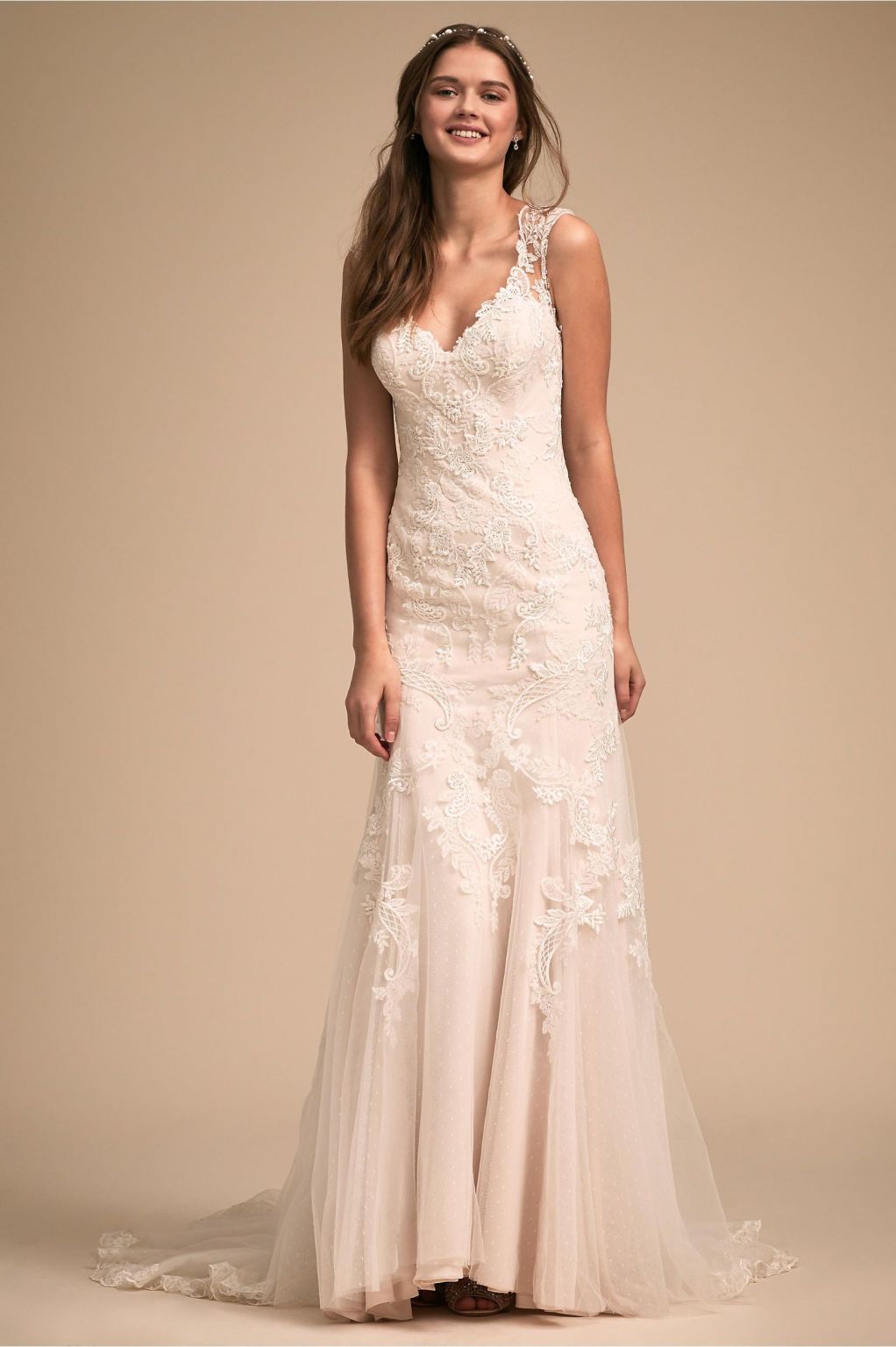 BHLDN Lure of Lace gown Whispers Echoes – Nearly Newlywed