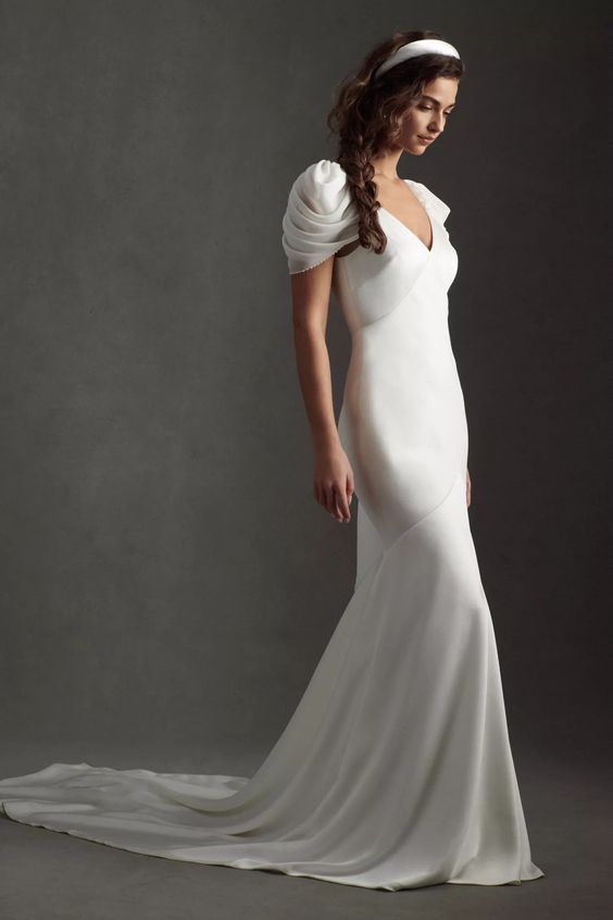 green emerald velvet dress BHLDN Belle – Nearly Newlywed