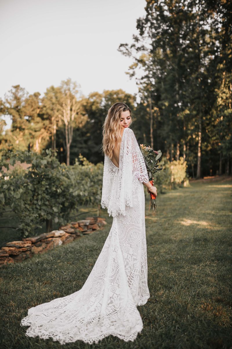 bhdln wedding dresses BHLDN Theodora Beaded Lace V-Neck Wedding Gown NWT Size 0